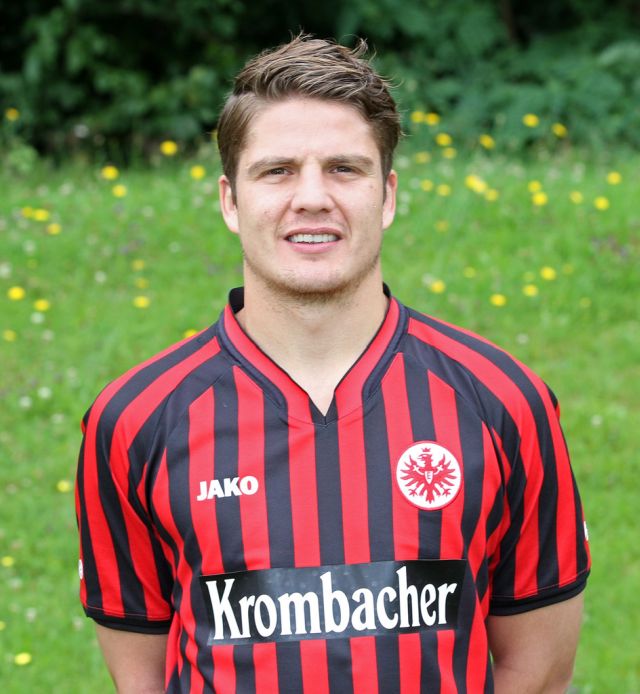 Le milieu de terrain Pirmin Schwegler, 25 ans, joue actuellement avec l'Eintracht Francfort. 