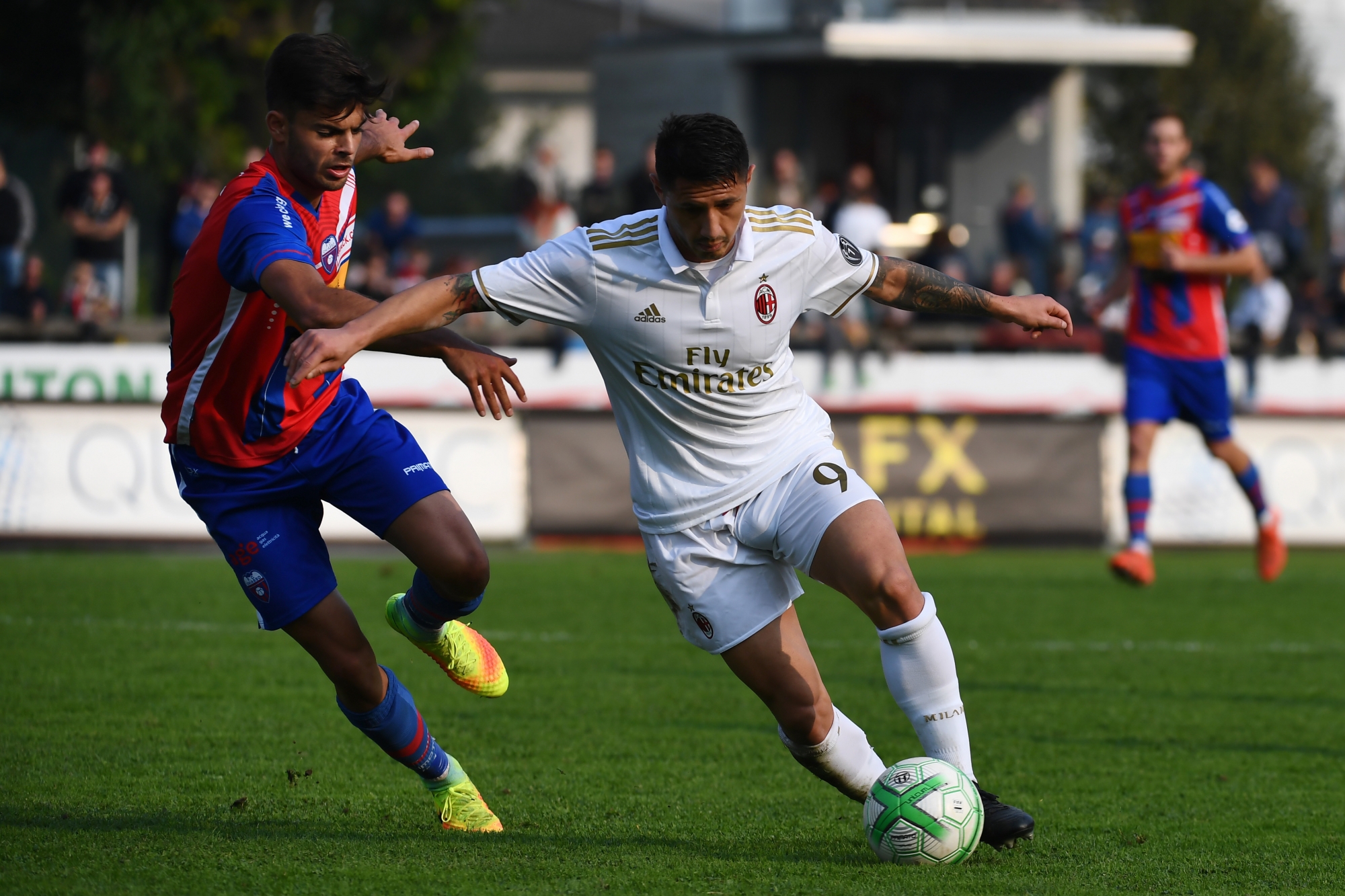 Ivan Lurait (à gauche sur la photo) retourne au FC Chiasso pour une saison.