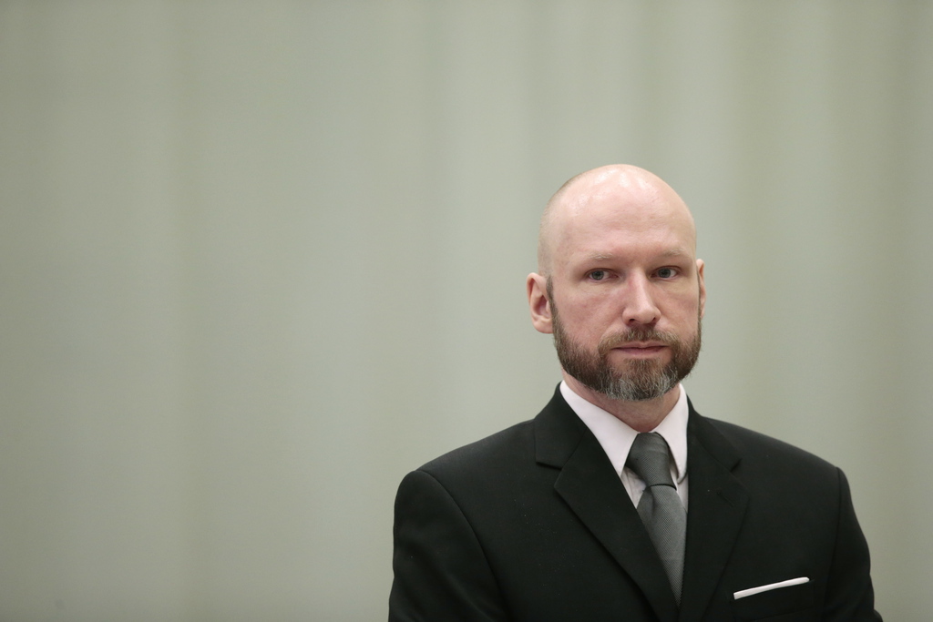 L'extrémiste de 38 ans, qui a changé son nom en Fjotolf Hansen, purge une peine de 21 ans de prison susceptible d'être prolongée indéfiniment.