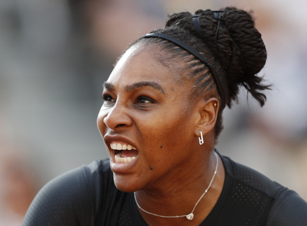 L'ex-no 1 mondiale Serena Williams a déclaré forfait lundi avant le choc prévu face à Maria Sharapova en huitièmes de finale.