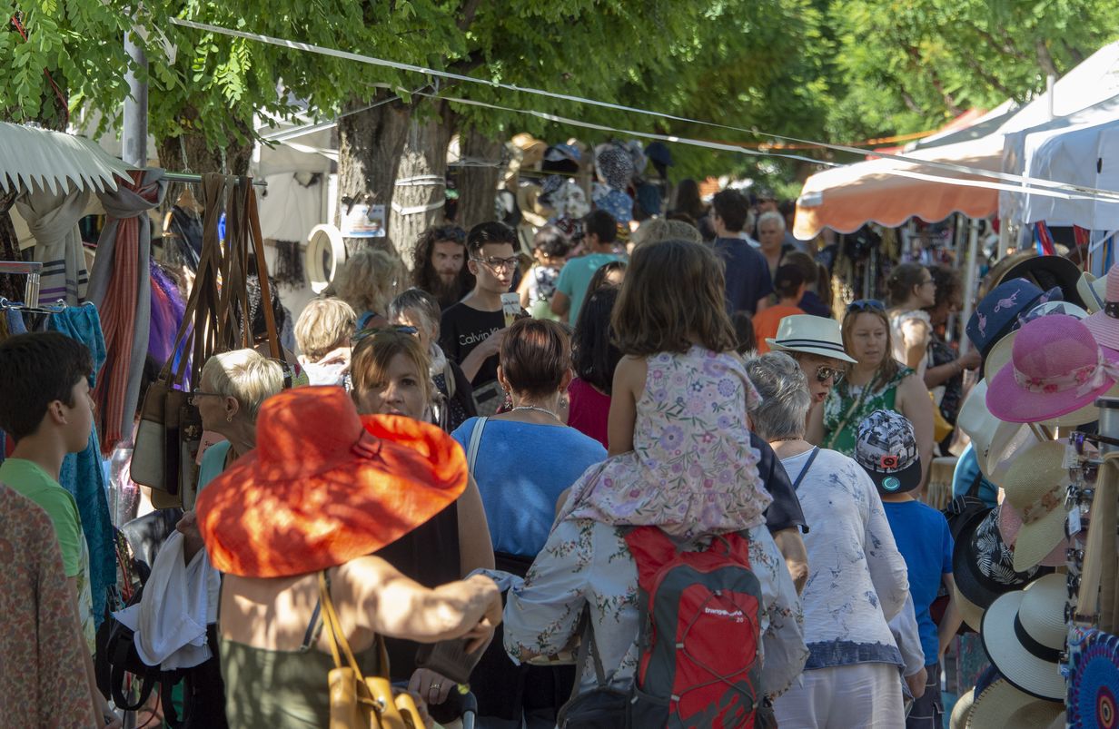 Deux jours durant, la 25e édition du Festival des 5 continents inondée de soleil a drainé la grande foule vers la Place du Manoir de Martigny.