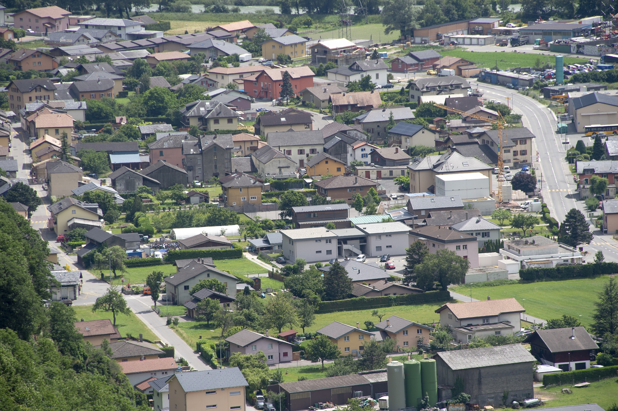 Le village Dorénaz vu depuis Alesse.