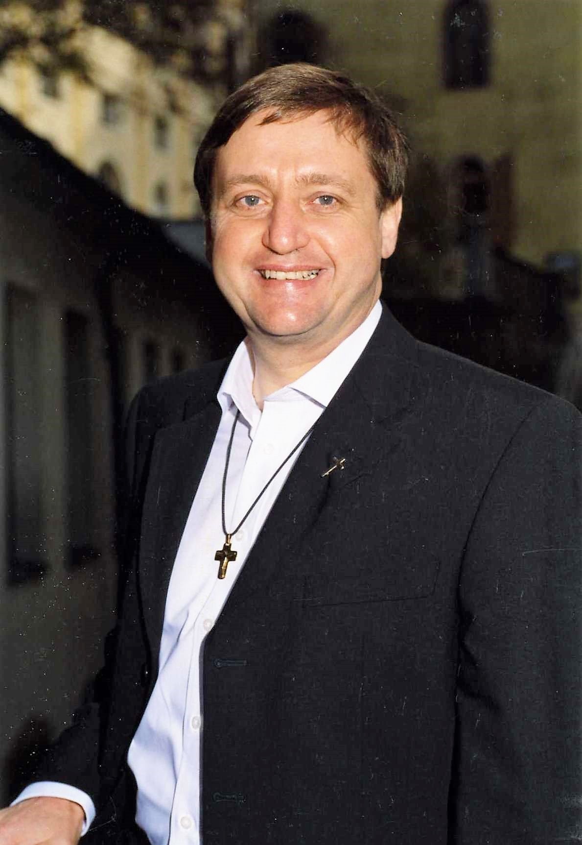 François-Xavier Amherdt sera à Palexpo au moment de la messe du pape et il la commentera pour la RTS.