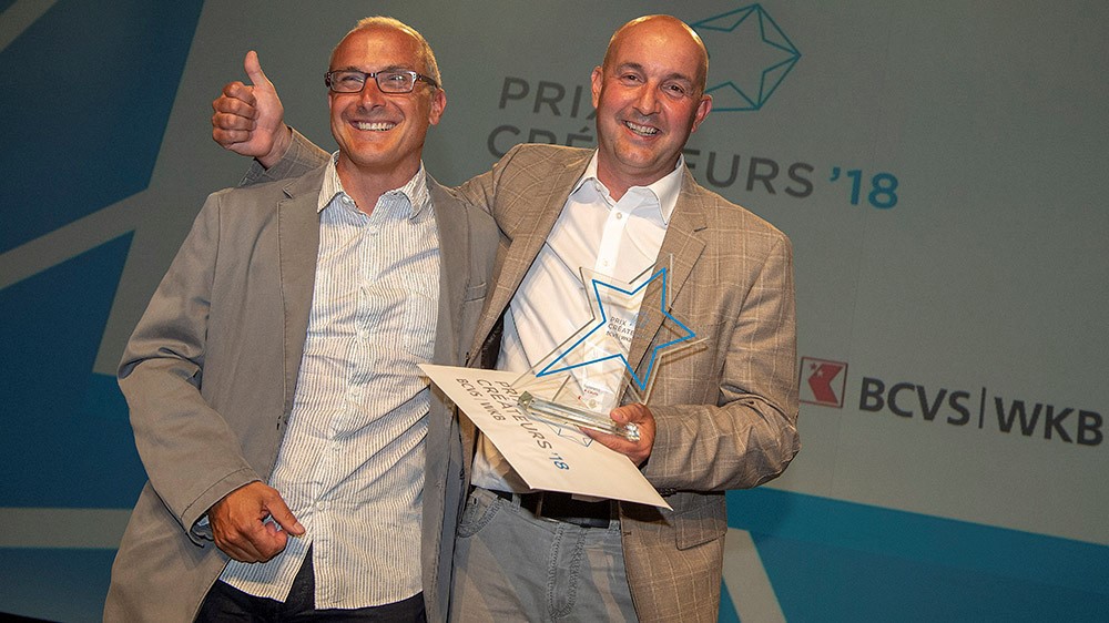 Les cofondateurs de Geosat Patrick Lathion et Christian Hagin au moment de la remise du Prix Créateurs.