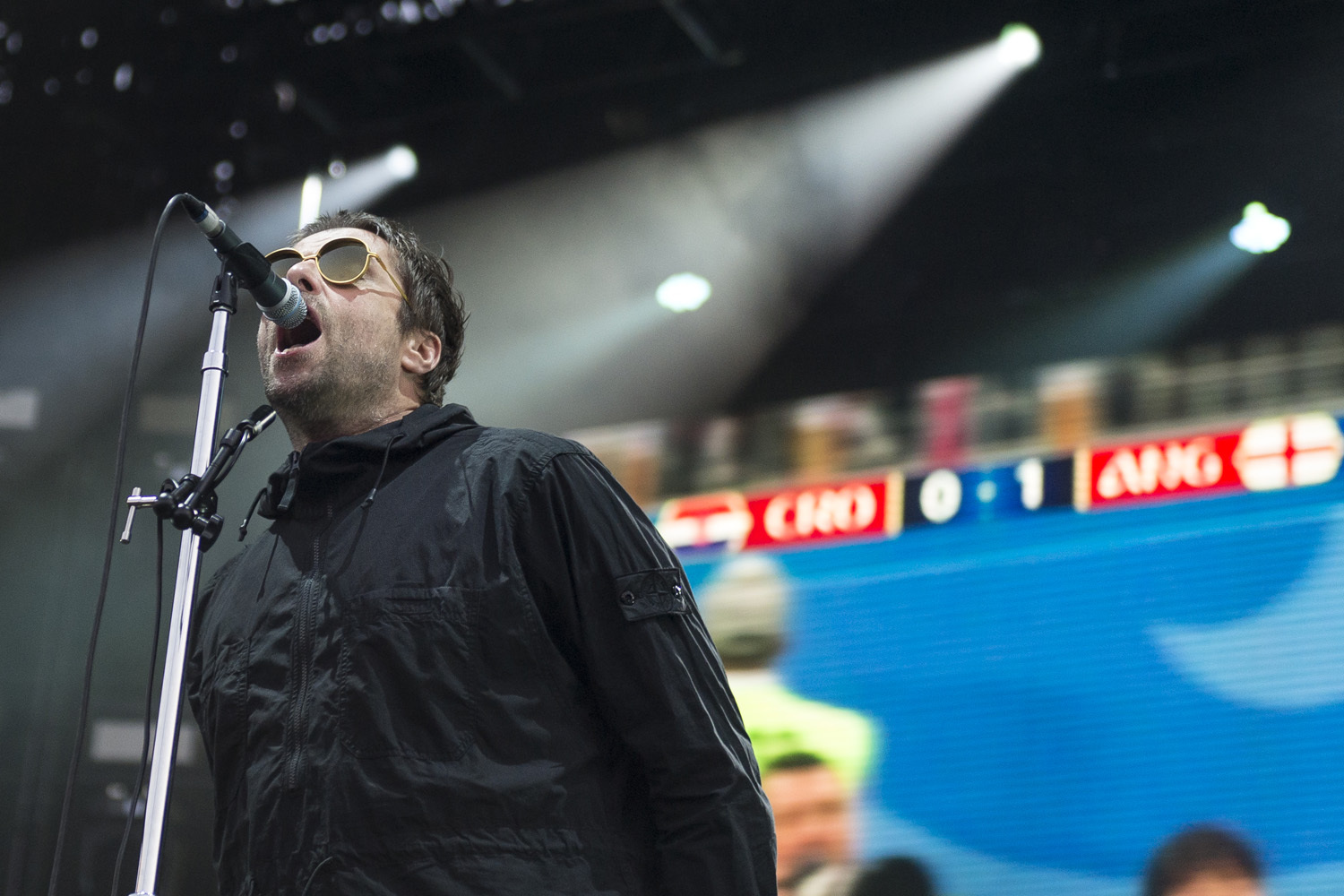 L'ex-chanteur d'Oasis a diffusé, durant son concert, la demi-finale de la coupe du monde.
