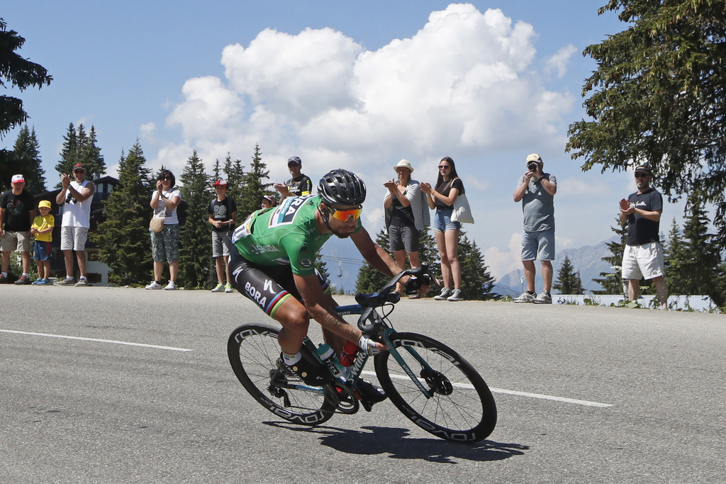  Le Slovaque Peter Sagan (Bora) a gagné au sprint la 13e étape du Tour de France, entre Bourg d'Oisans et Valence (170 km). 