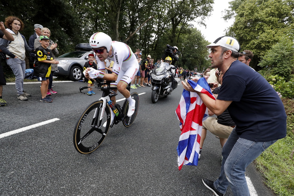 Le Néerlandais Tom Dumoulin (Sunweb) a remporté la 20e étape du Tour de France, Saint-Pée-sur-Nivelle - Espelette sur 31 km.