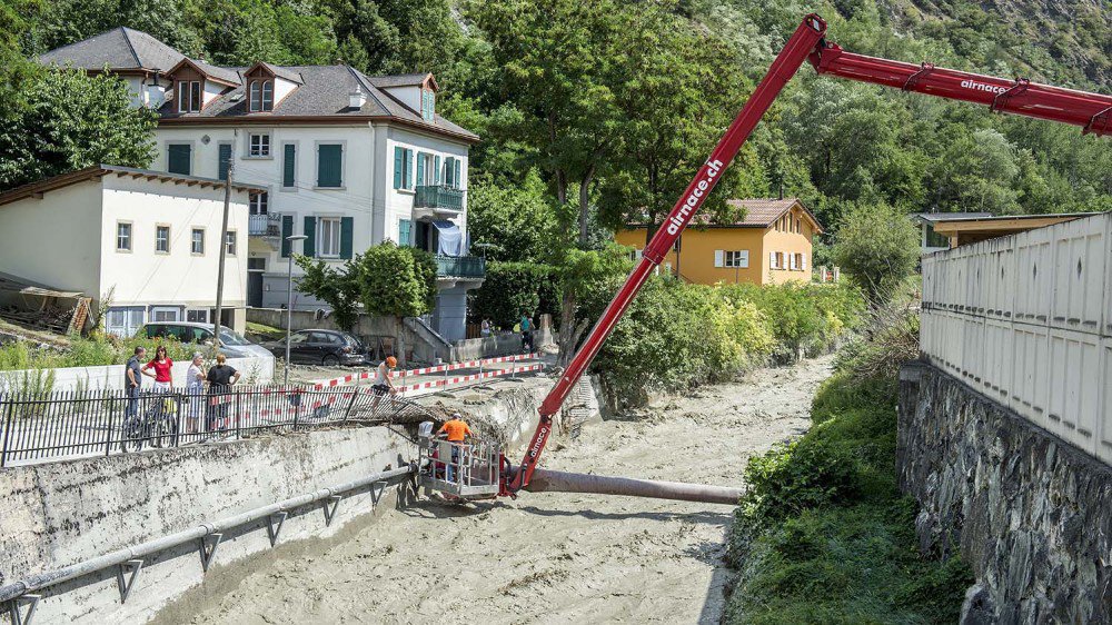 Le 2 juillet 2018, la Navizence a débordé, causant notamment d'importantes inondations à Chippis.