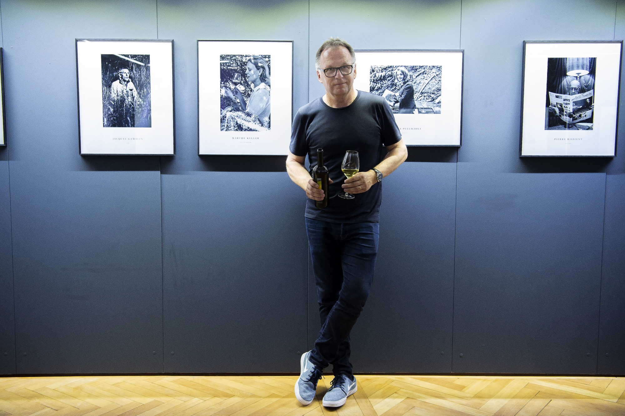 Le vin, le cinéma, la photographie et les rencontres, telles sont les multiples passions de Gérard-Philippe Mabillard.