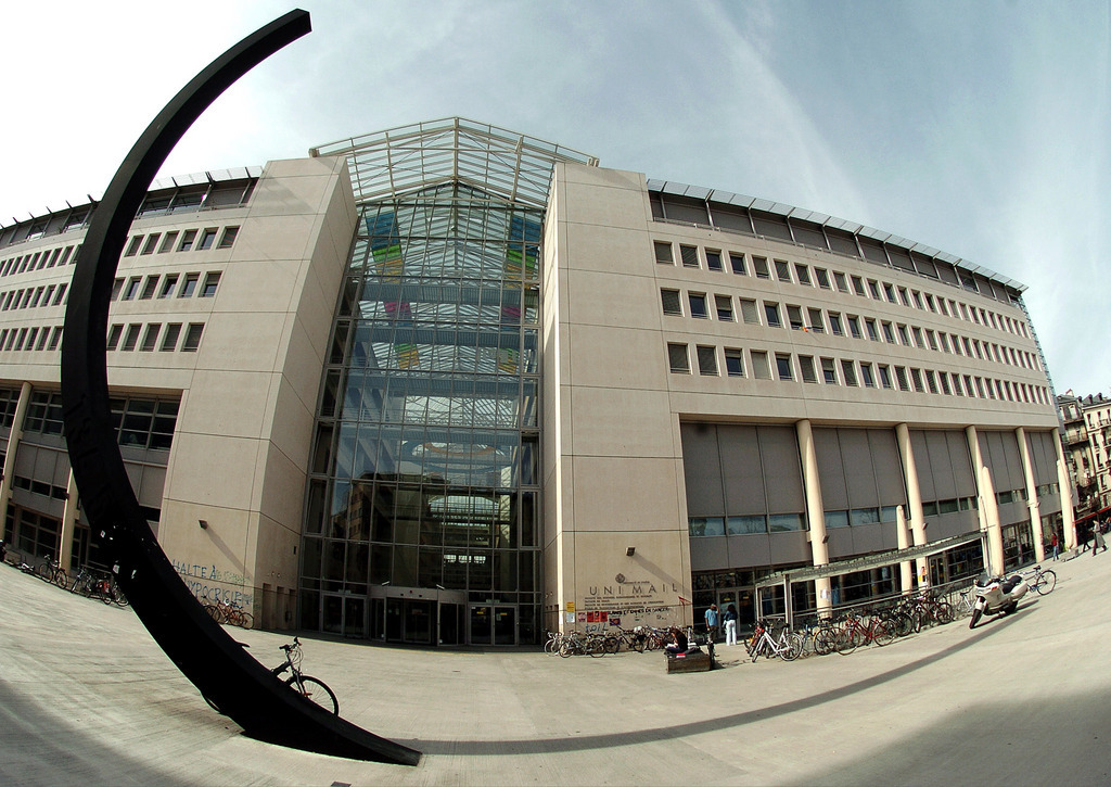 L'Université de Genève arrive largement en tête avec un taux de chômage des diplômés de Master de 9,6%.