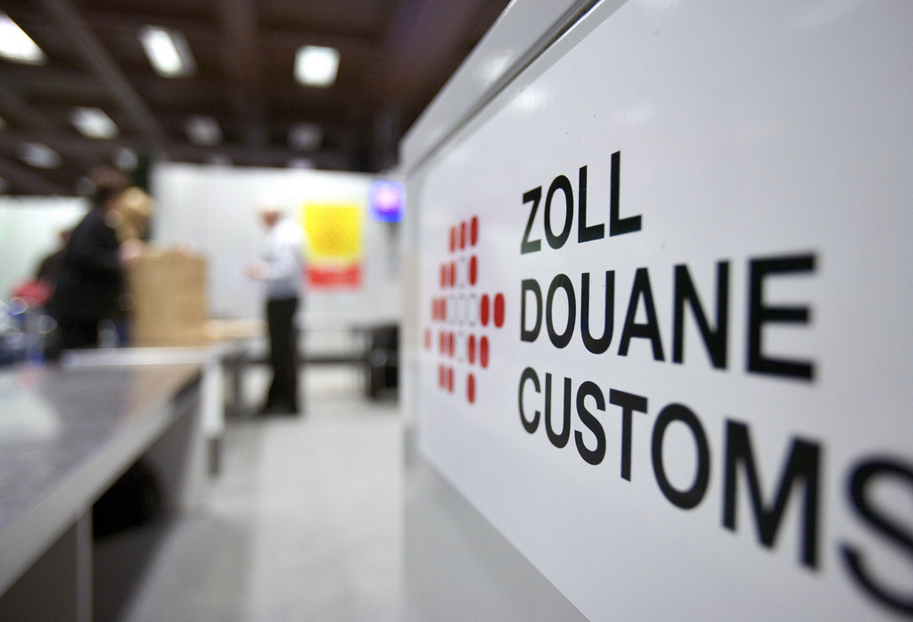 Au total, au cours du seul deuxième trimestre 2018, les douaniers et la police cantonale zurichoise ont saisi à l'aéroport de Zurich 15,3 kg de cocaïne, 1,7 kg d'héroïne, 1,5 kg de haschisch ou marijuana.