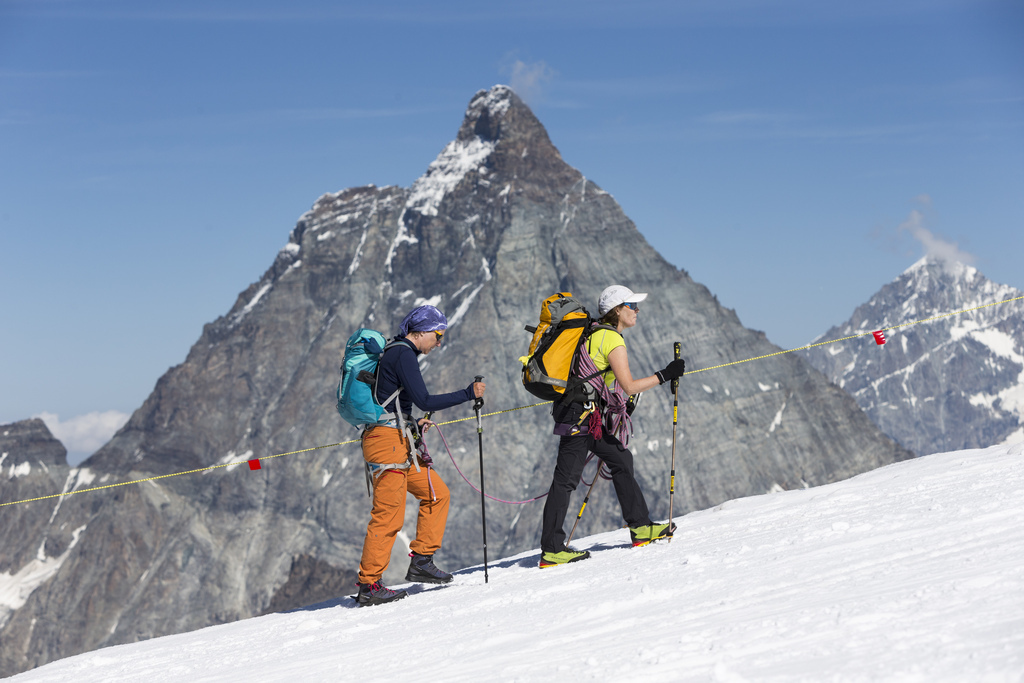 A Zermatt, de nombreux randonneurs sont venus profiter de températures plus douces.