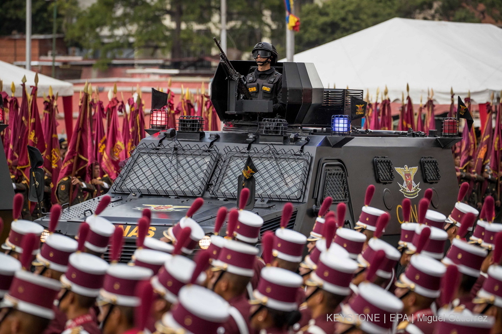 Maduro a rapidement accusé la Colombie d'être l'instigatrice de cet acte.