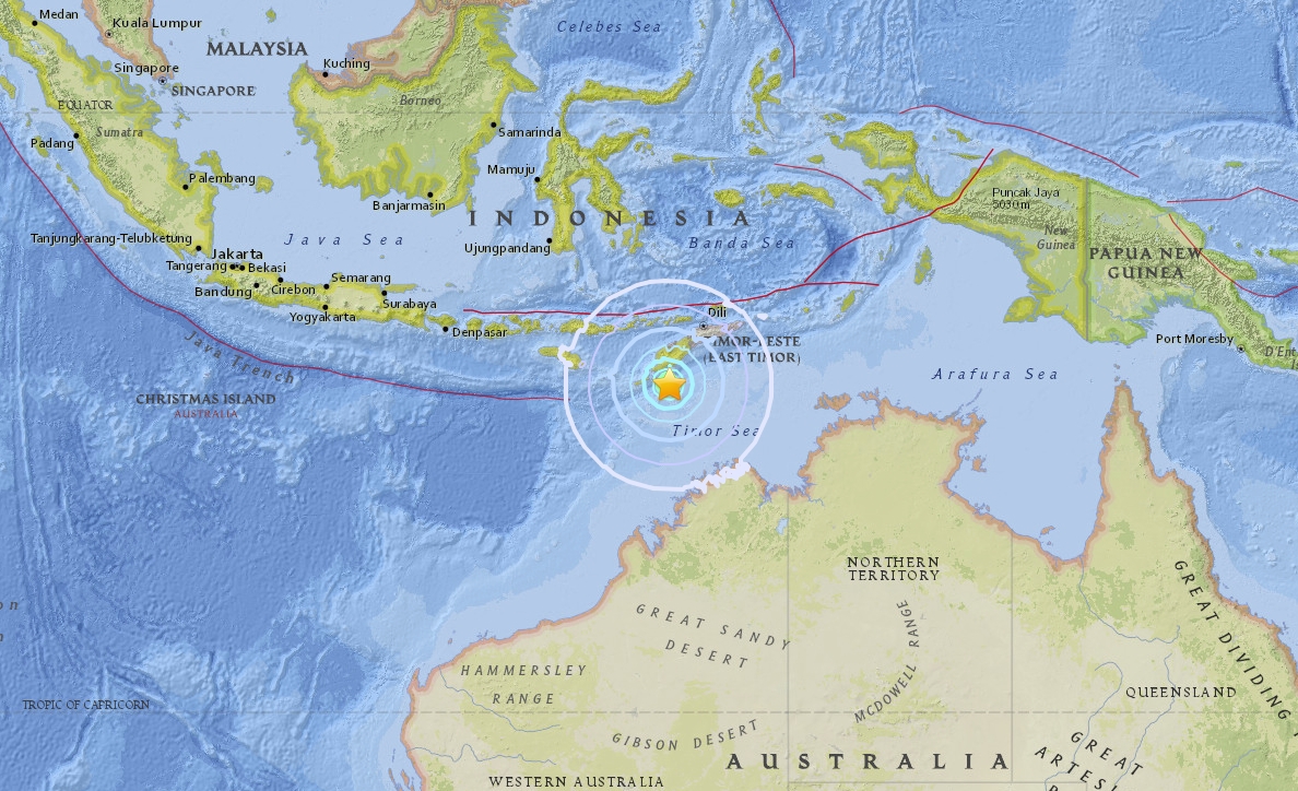 L'épicentre a été localisé à environ 100 km au sud-est de Kupang.