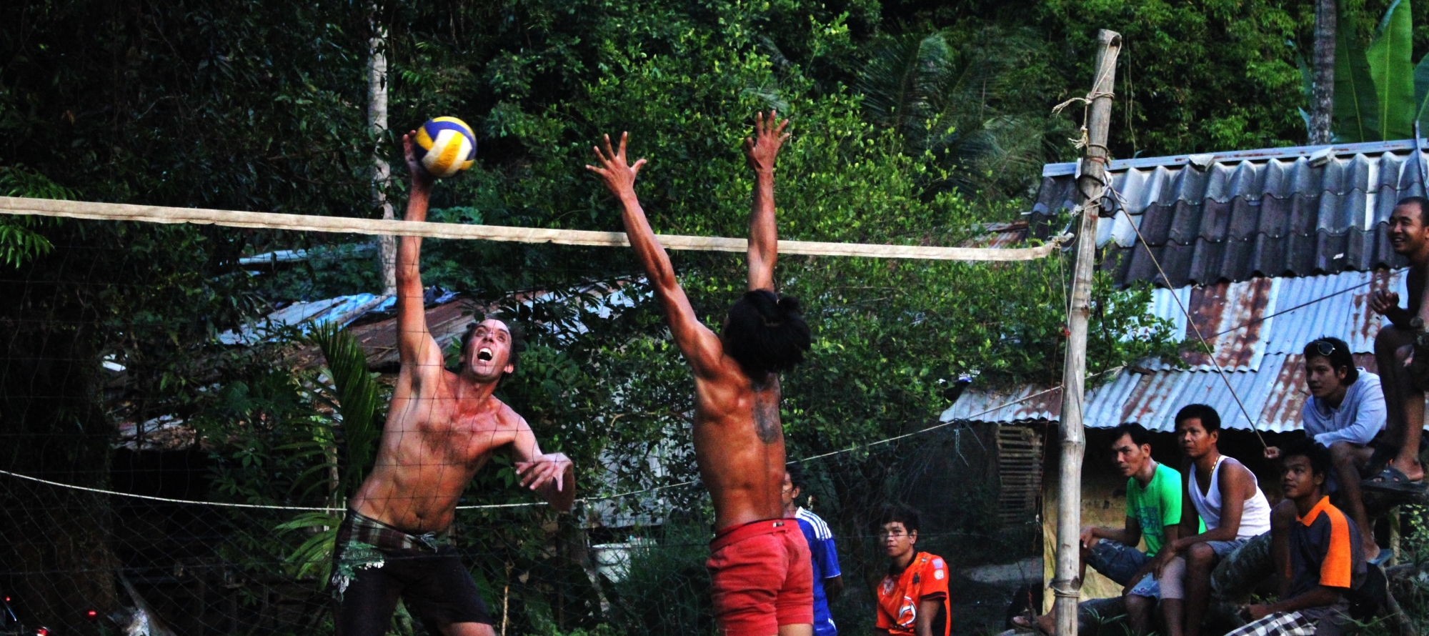 Sur le campus thaïlandais, le sport devient un projet de vie. 