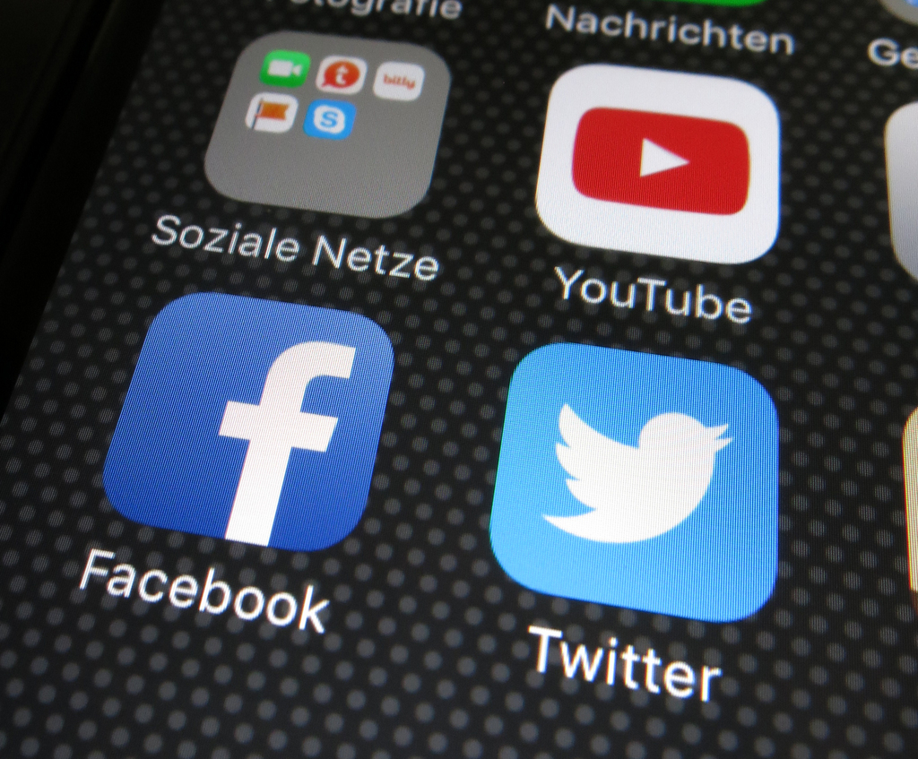 Les réseaux sociaux perdent des utilisateurs pour la première fois en Suisse. Leur image de marque a aussi tendance à se dégrader (illustration).