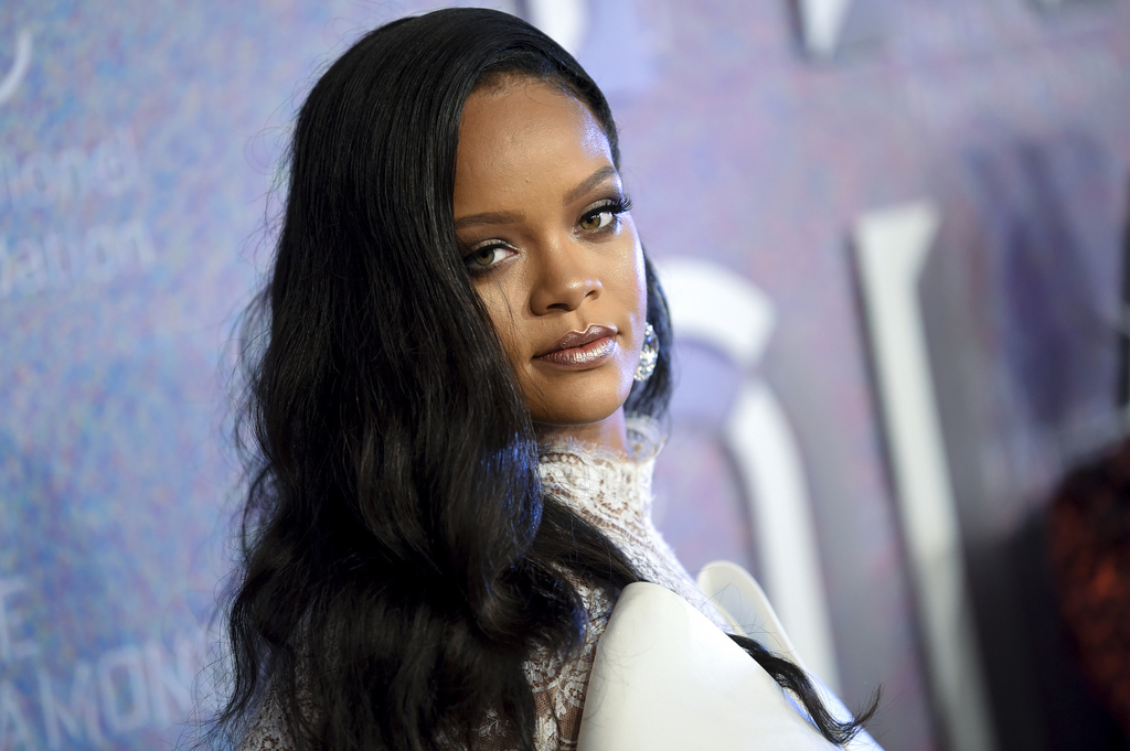 Aujourd'hui âgée de 30 ans, Rihanna a vécu à la Barbade jusqu'à l'âge de 16 ans, avant de démarrer sa carrière internationale.