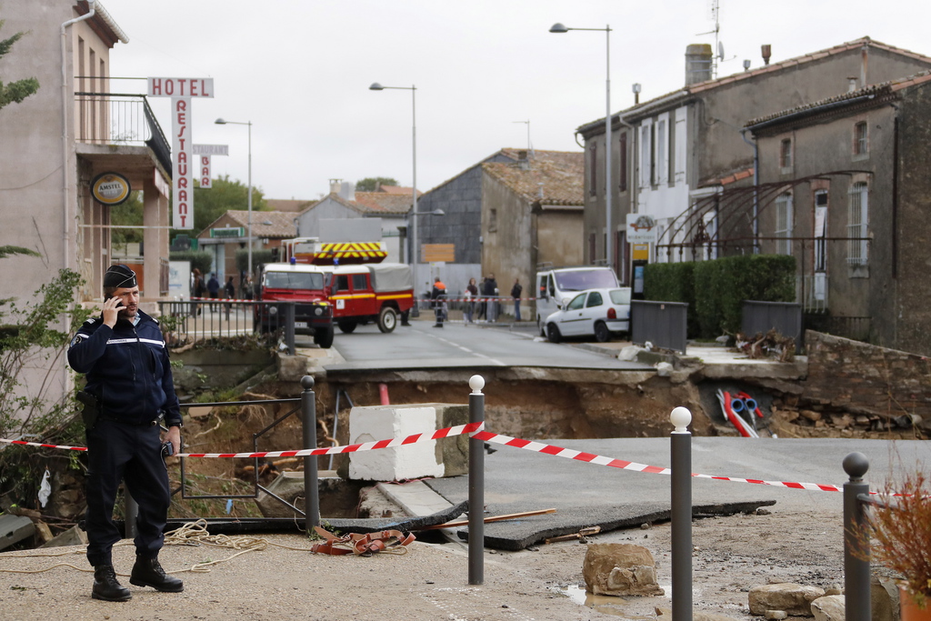 Au moins 13 personnes ont perdu la vie dans des inondations qui ont touché le sud de la France.