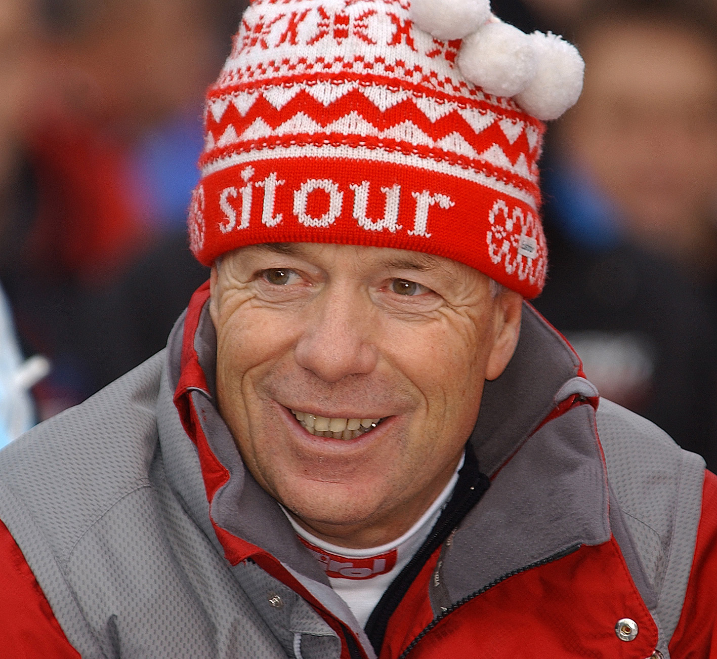 Peter Schröcksnadel et son bonnet-talisman, celui qu'il porte depuis 1991 et les onze médailles autrichiennes aux championnats du monde.