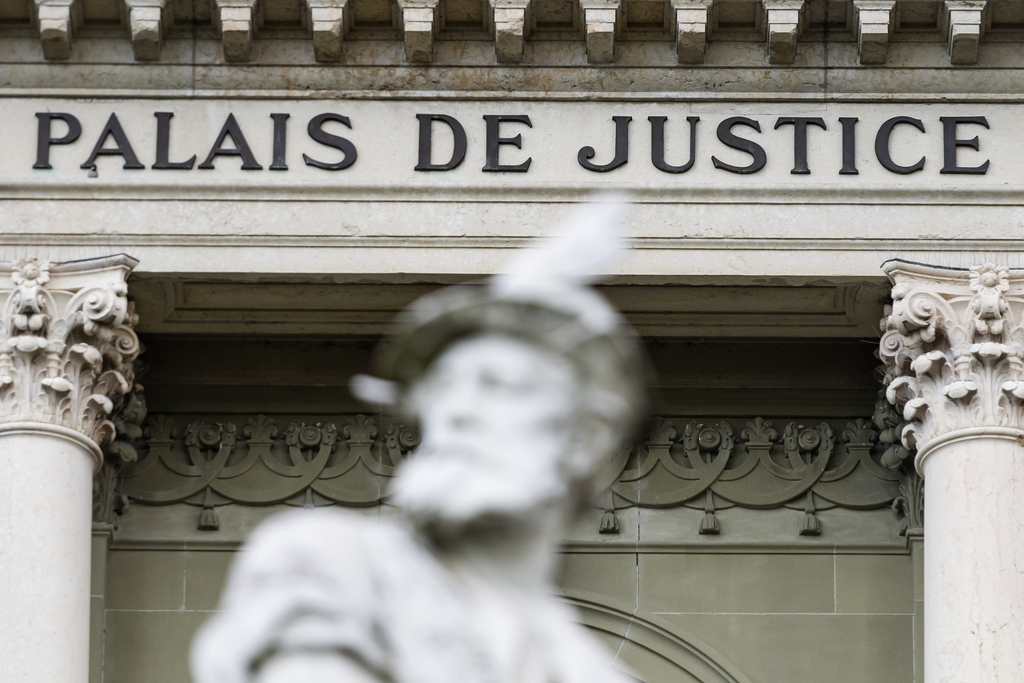 Le droit suisse doit-il primer sur le droit international?