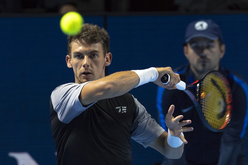 Face au demi-finaliste de Roland-Garros, Henri Laaksonen a signé un succès qui ne souffre aucune discussion.