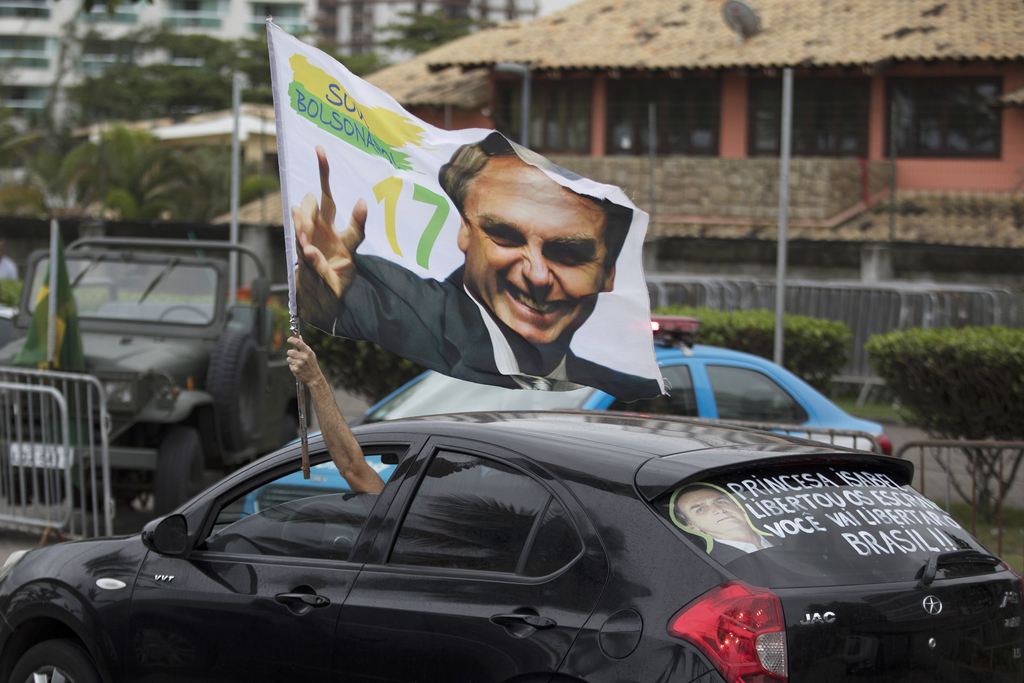 Le candidat d'extrême droite a largement remporté l'élection présidentielle au Brésil ce dimanche.