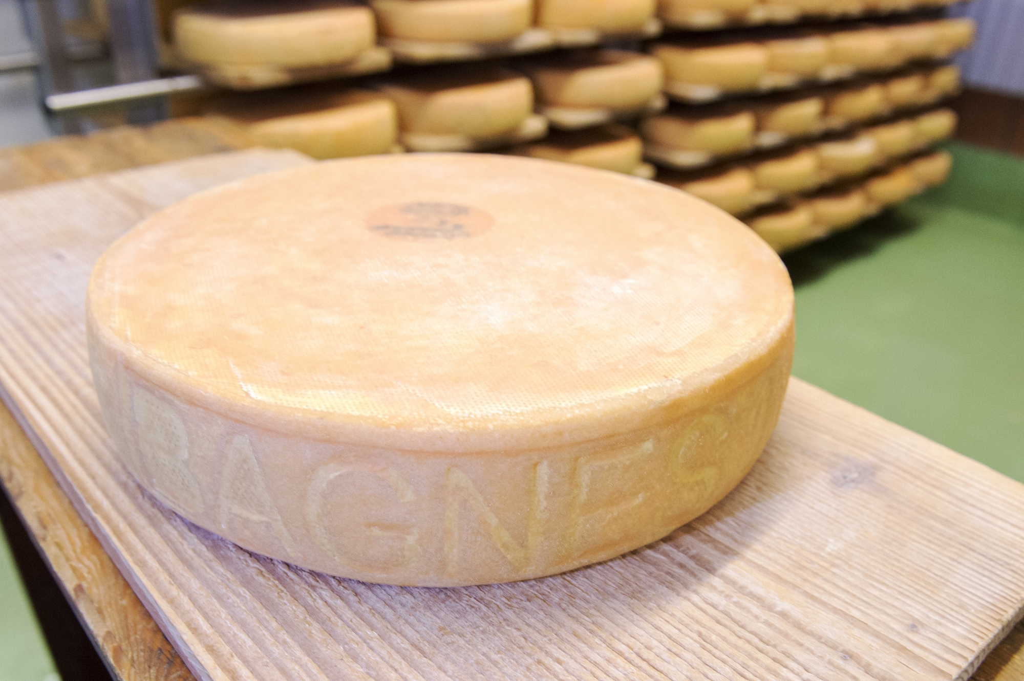 Les fromagers pourront produire des raclettes un peu plus grands à l'avenir.