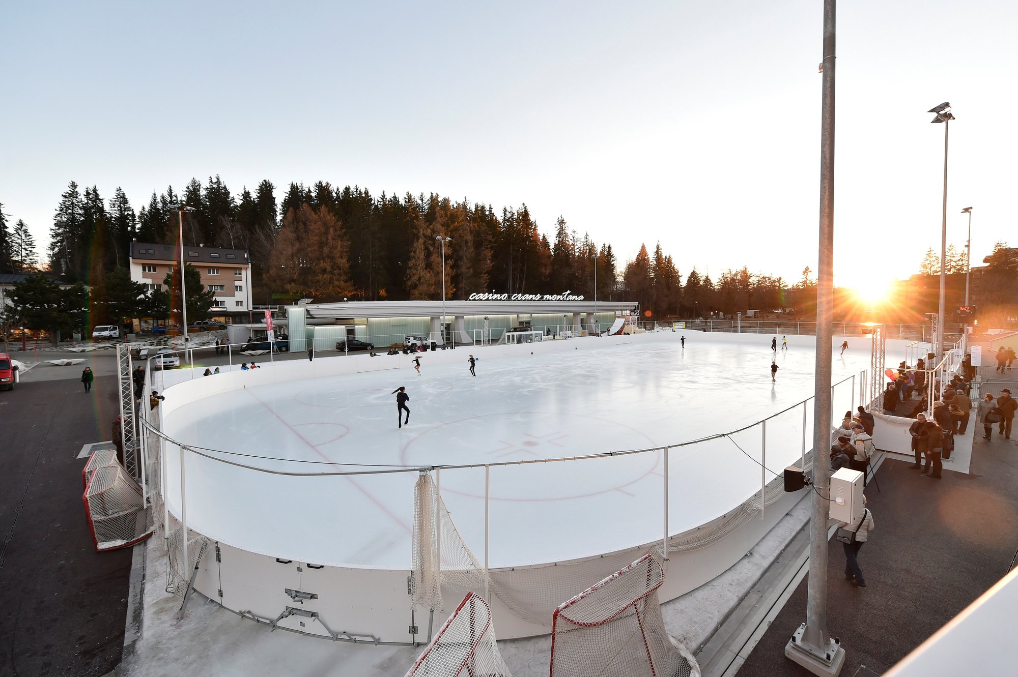 La patinoire d'Ycoor a accueilli son premier match de championnat le week-end dernier.