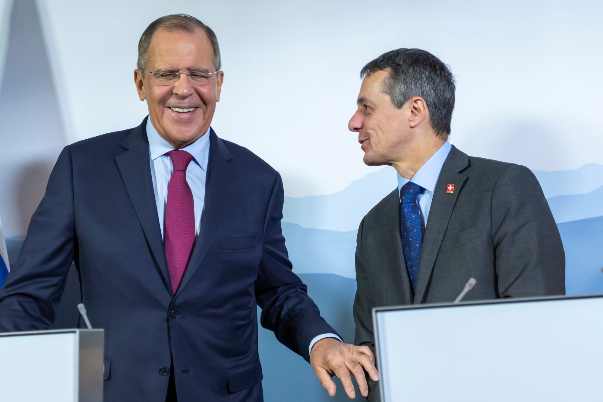 Russian Foreign Minister Sergey Lavrov, left, and Switzerland's Federal Councillor and Foreign Minister Ignazio Cassis, right, speak during a press conference following their meeting in Geneva, Switzerland, Wednesday, November 28, 2018. (KEYSTONE/Martial Trezzini) SWITZERLAND GENEVA MEETING CASSIS LAVROV