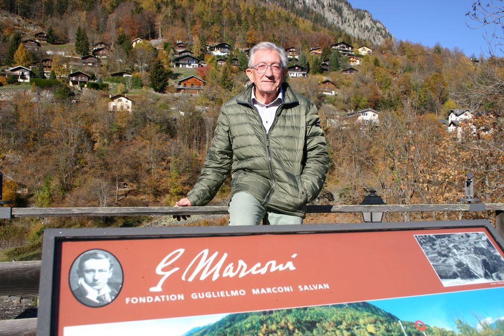 André Coquoz aime se promener sur le sentier dédié à Marconi, l'inventeur de la TSF.