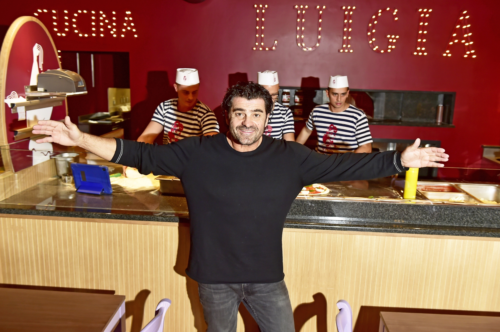 Alberto Tomba a inauguré une pizzeria à Sion.