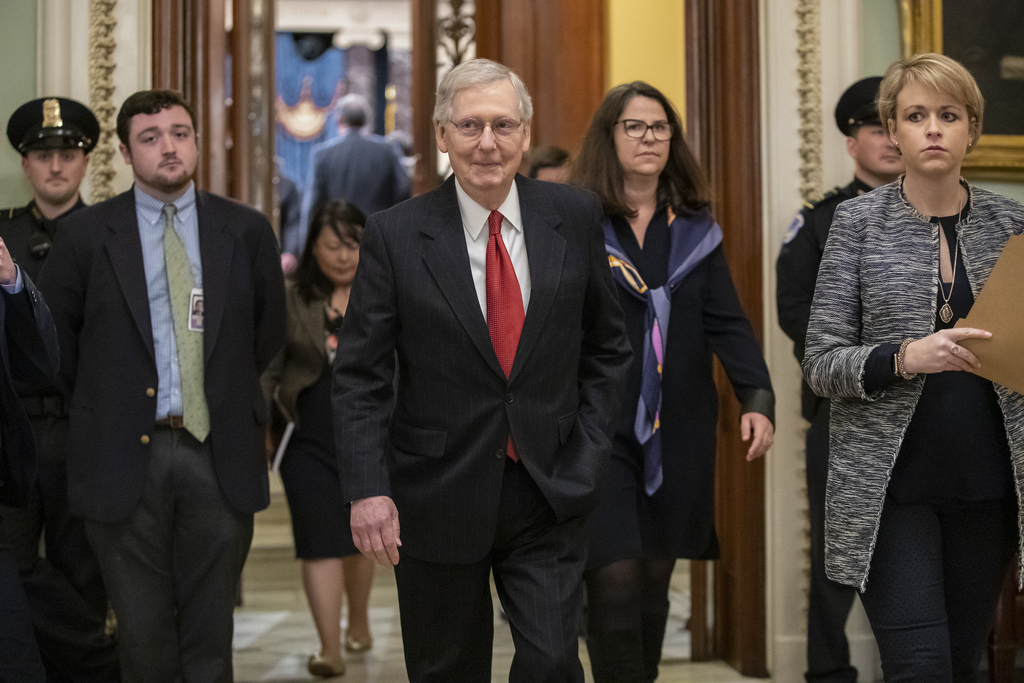 Les sénateurs américains se sont prononcés jeudi sur le plan de sortie du "shutdown" proposé par Donald Trump. Son texte n'a pas atteint le nombre de voix nécessaires à sa mise en vote.