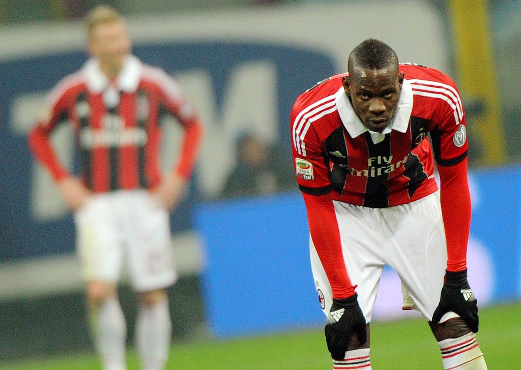 Mario Balotelli a été la cible d'insultes racistes lors du derby milanais.