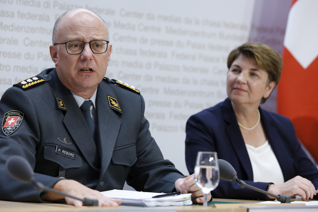 Philippe Rebord semblait pleinement remis, jeudi, aux côtés de Viola Amherd, pour la présentation des objectifs 2019 de l'armée suisse.