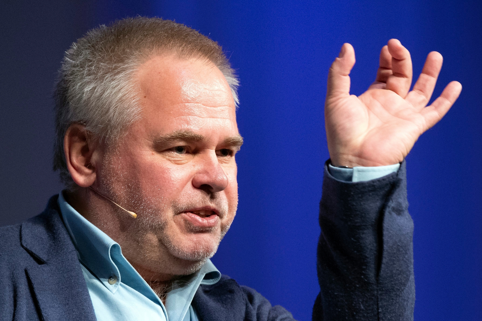 Eugene Kaspersky, Founder and CEO of Kaspersky Lab, speaks during a presentation during the first edition of the Swiss Cyber Security Days, in Fribourg, Switzerland, this Wednesday, February 27, 2019.  (KEYSTONE/Anthony Anex) SCHWEIZ SWISS CYBER SECURITY DAYS
