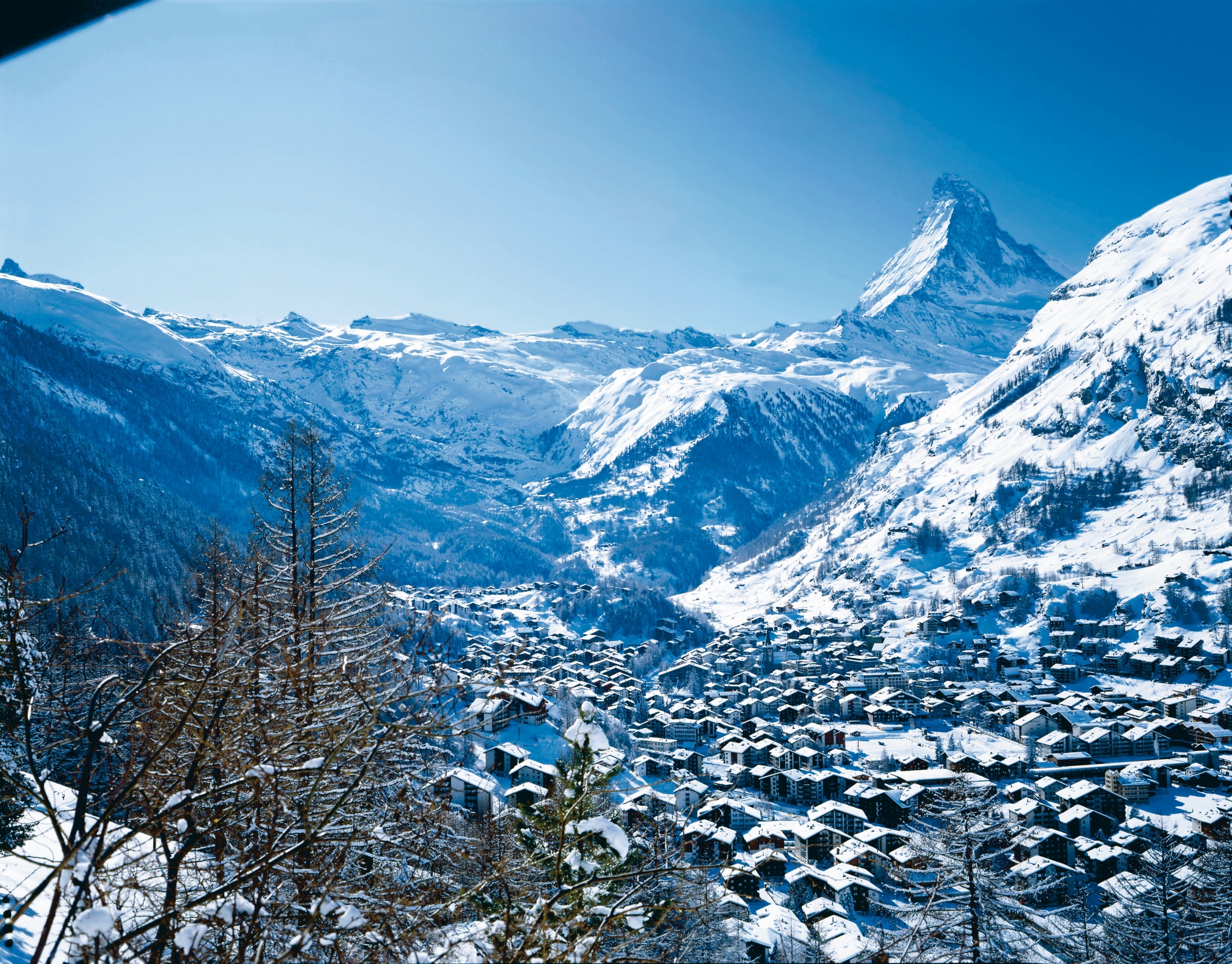 Sise dans une vallée encaissée, Zermatt a moins de place pour de nouveaux logements.