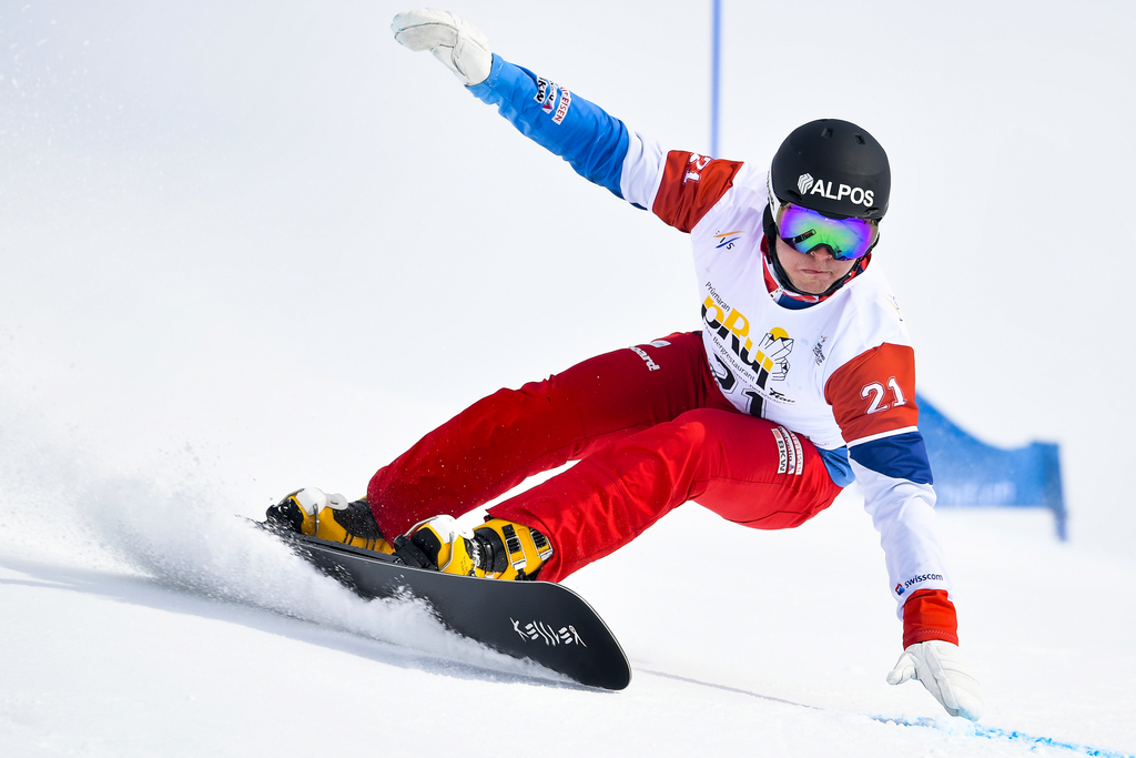 Le Grison a pris la troisième place d'un slalom géant parallèle Coupe du monde derrière Andrey Sobolev et Dimitri Loginov.