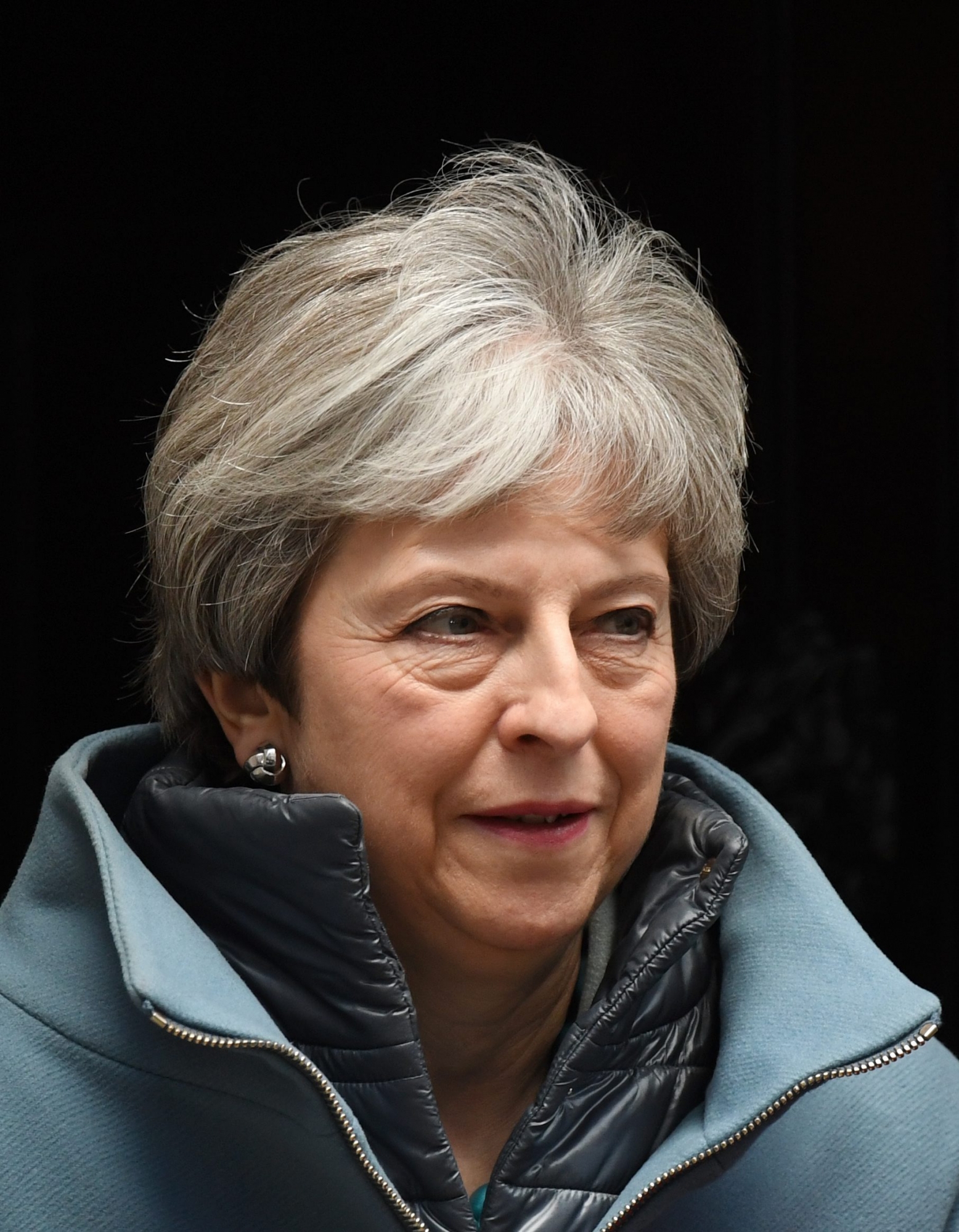 epa07462590 British Prime Minister, Theresa May leaves 10 Downing street to give a statement in the Houses of Parliament in London, Britain, 25 March 2019. Reports state that Theresa May updated ministers on her Brexit strategy at a meeting of her cabinet earlier in the day which comes as the EU announced that its preparation for a no-deal scenario has been completed.  EPA/FACUNDO ARRIZABALAGA BRITAIN POLITICS BREXIT