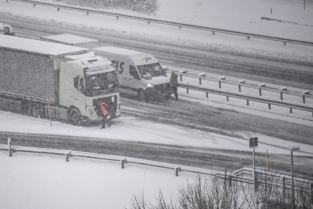 Attendez un peu avant de changer vos pneus d'hiver pour des modèles estivaux (archives).