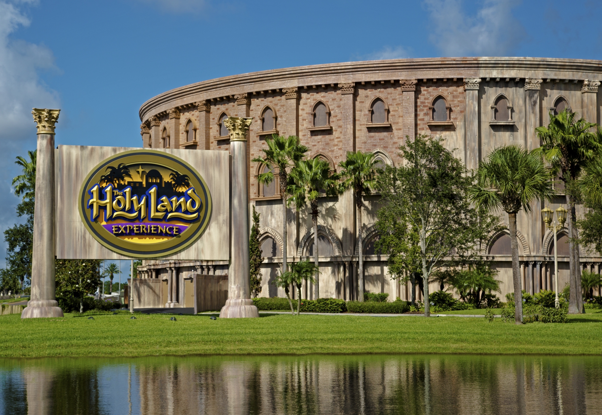 Orlando. Holy Land tente de concurrencer Disney et les Studios Universal.
