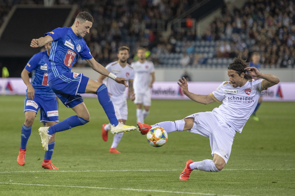 C'est finalement le FC Thoune, en blanc, qui s'est imposé à Lucerne.