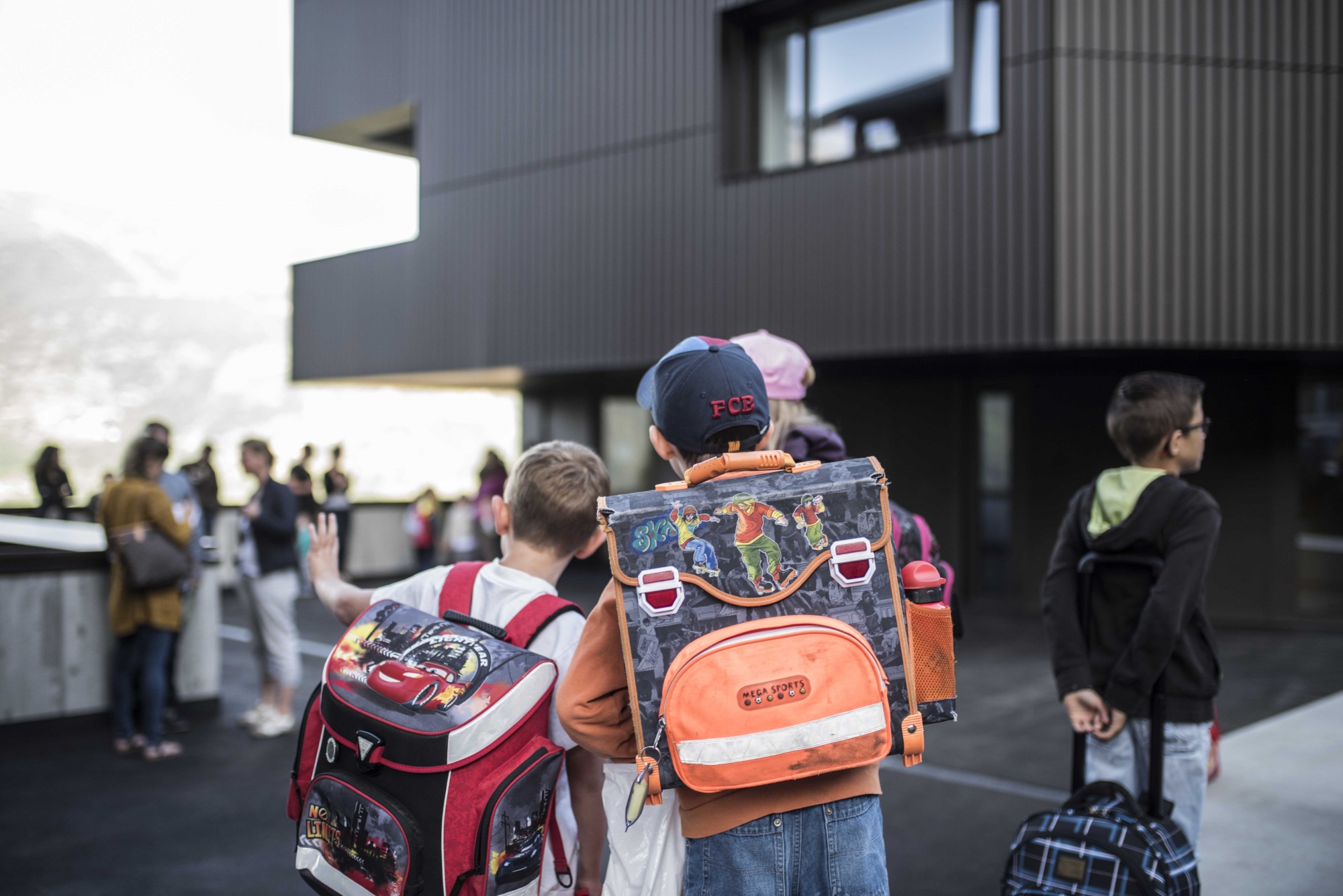 Dès la rentrée scolaire 2019-2020, les parents ne devront plus payer les frais et les activités qui figurent dans les objectifs du plan d'études romand.