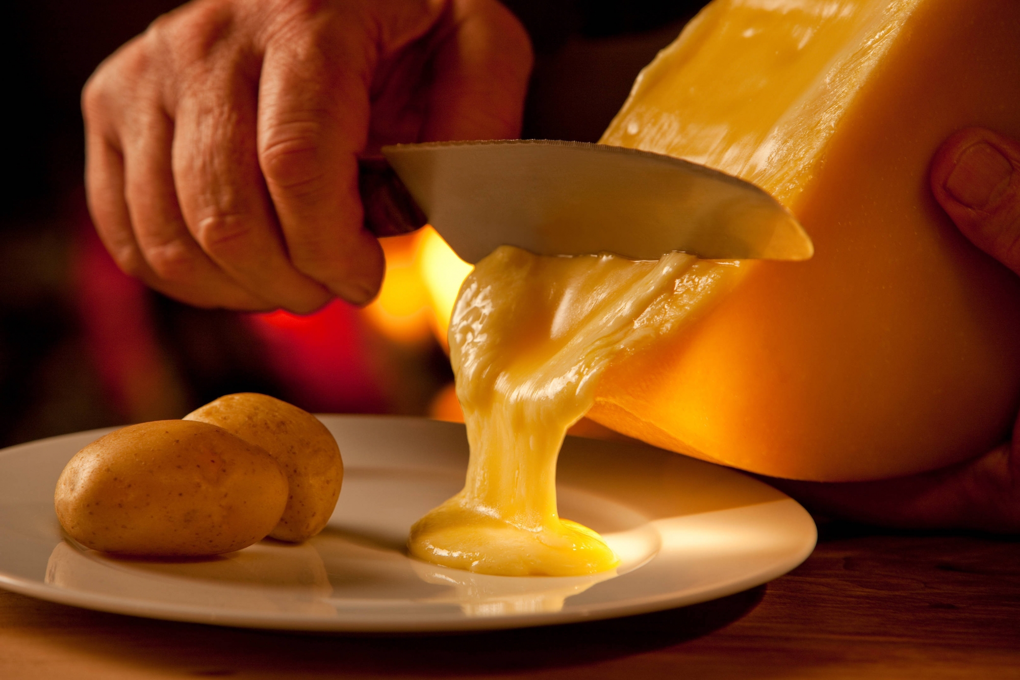 99,24% des fromages à raclette valaisans passés sous la loupe de la commission de la taxation en 2018 ont obtenu 18 points ou plus sur 20. Ils sont donc considérés comme étant de première qualité.