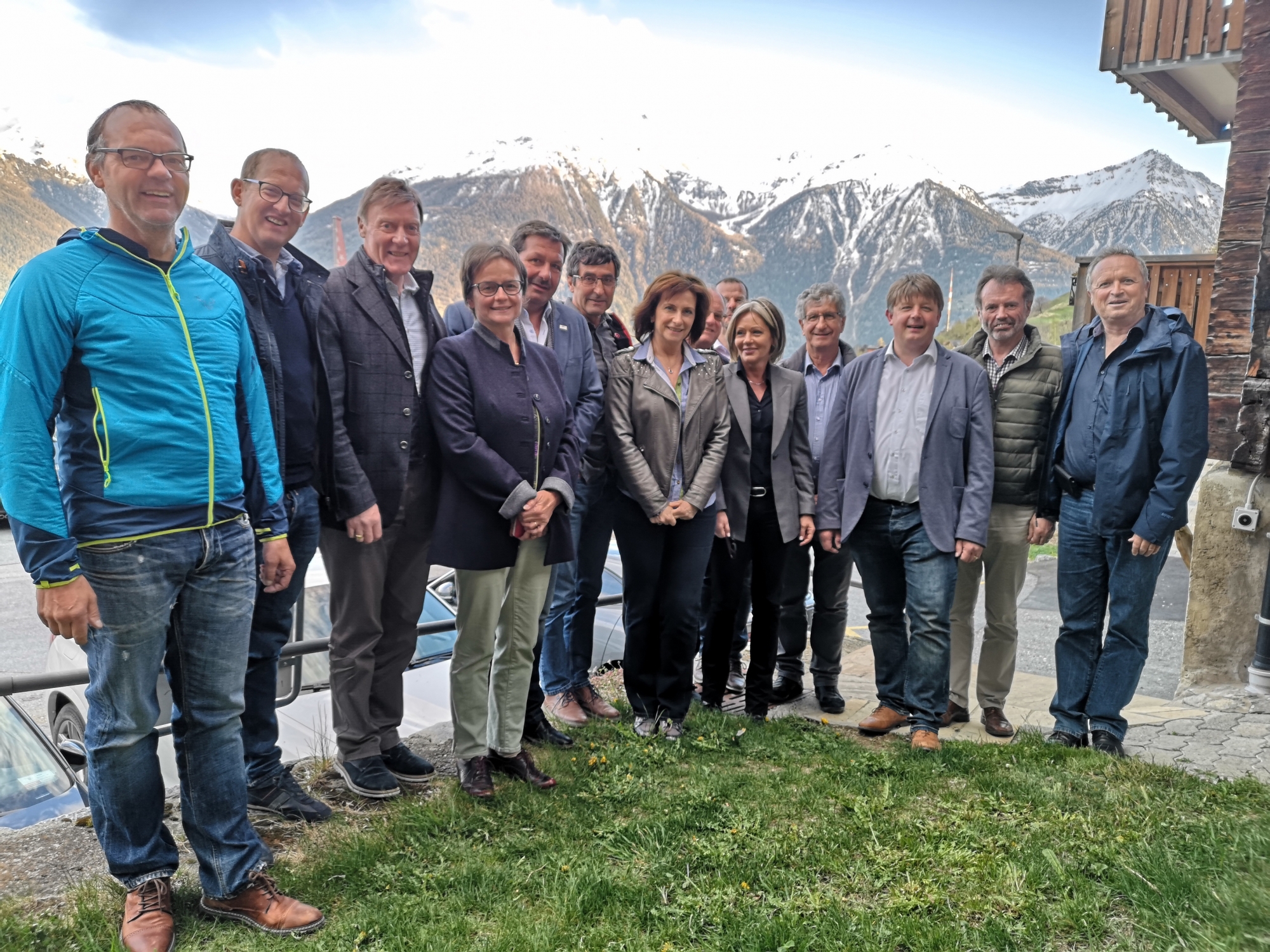 Les comités du Réseau des communes de montagne du Haut-Valais et du Groupement de la population de montagne du Valais romand se sont rencontrés pour lancer leur collaboration.