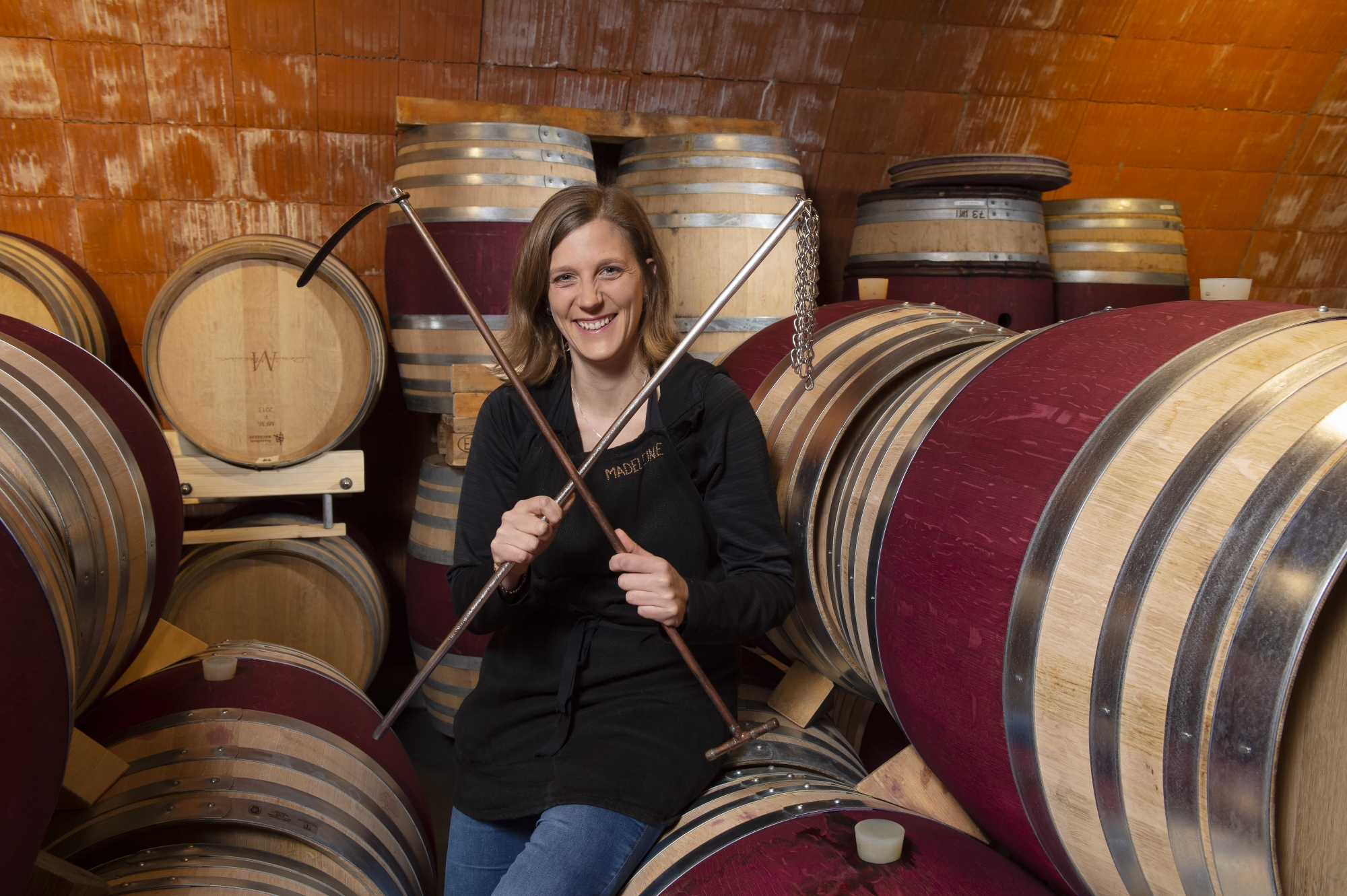 Madeleine Mercier aime partager son temps entre la cave et la vigne.