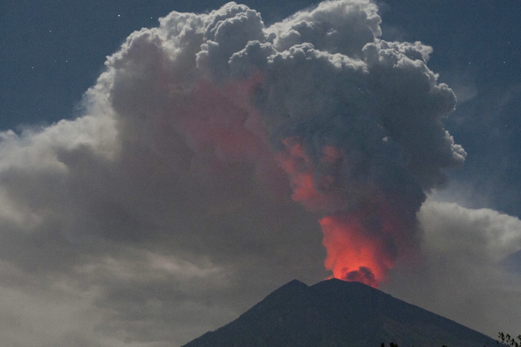 En raison de ses risques d'éruptions violentes, le volcan Ulawun est l'un des 16 volcans de la Décennie pour la prévention des catastrophes naturelles proclamée par l'ONU. (Illustration)