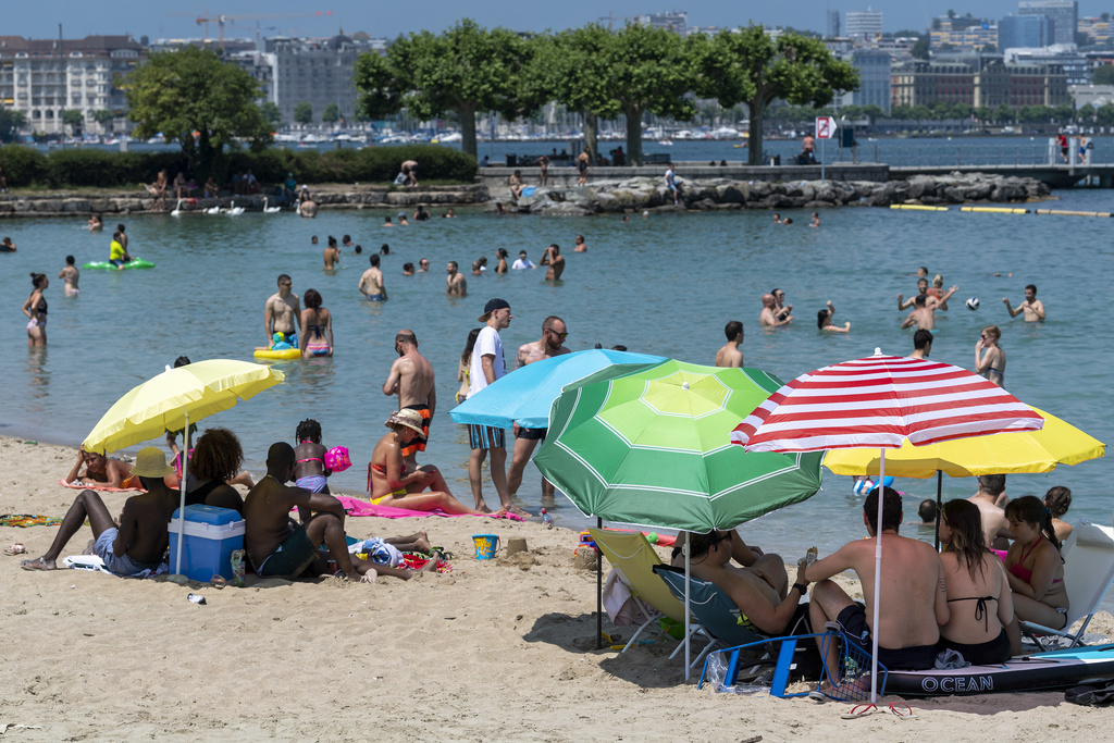 La vague de chaleur va se poursuivre jusqu'à jeudi, selon Météosuisse. 