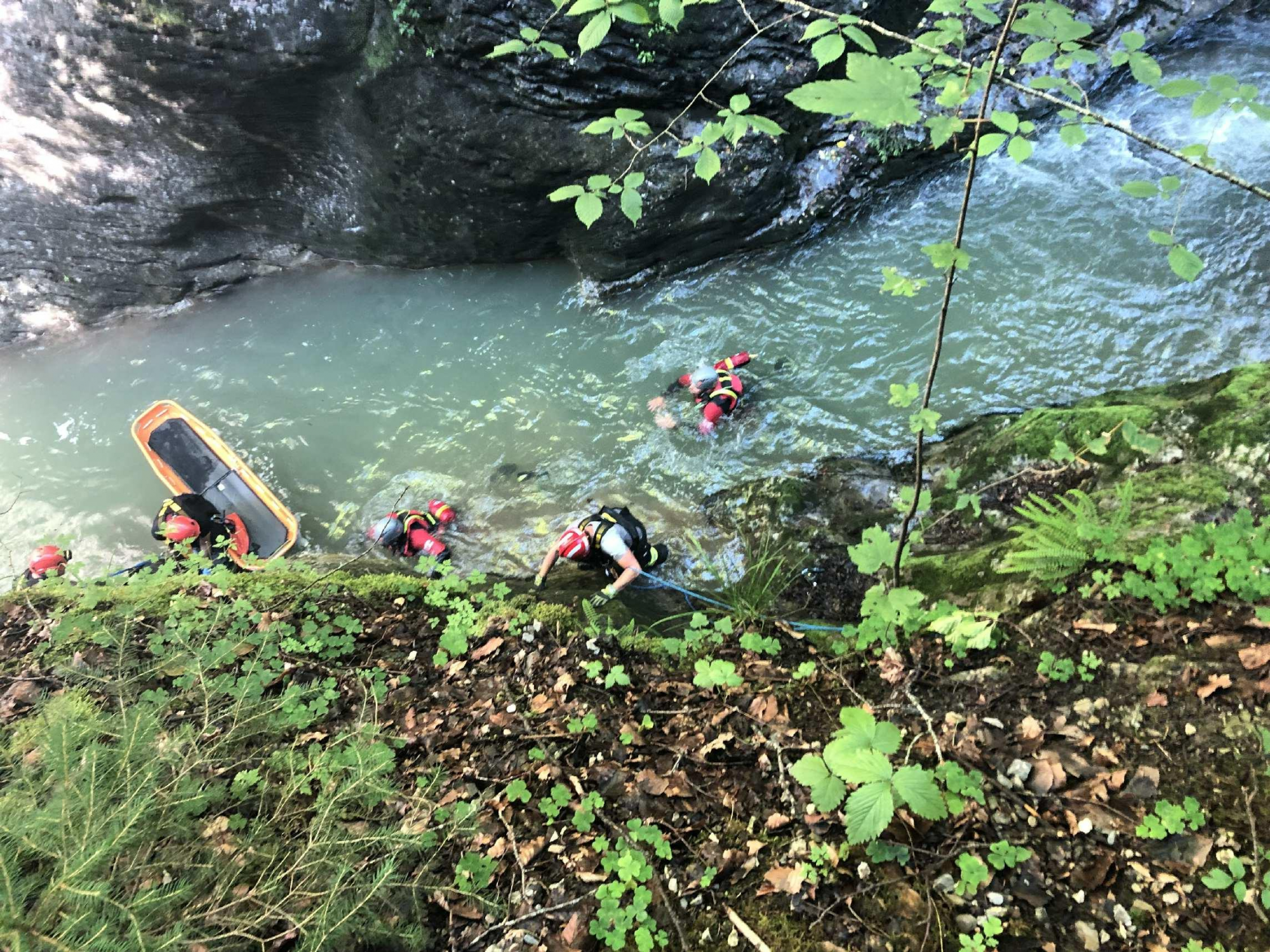 La Police cantonale fribourgeoise est intervenue pour porter secours à un homme blessé dans les gorges de la Jogne, à Broc (FR).