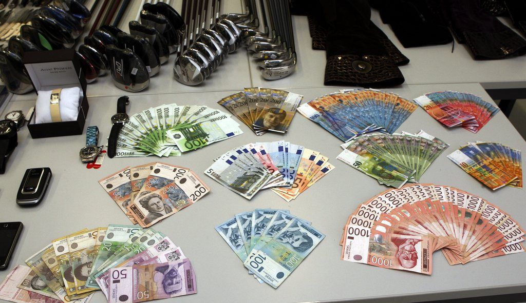 La bande avait accumulé un butin d'un million de francs. 