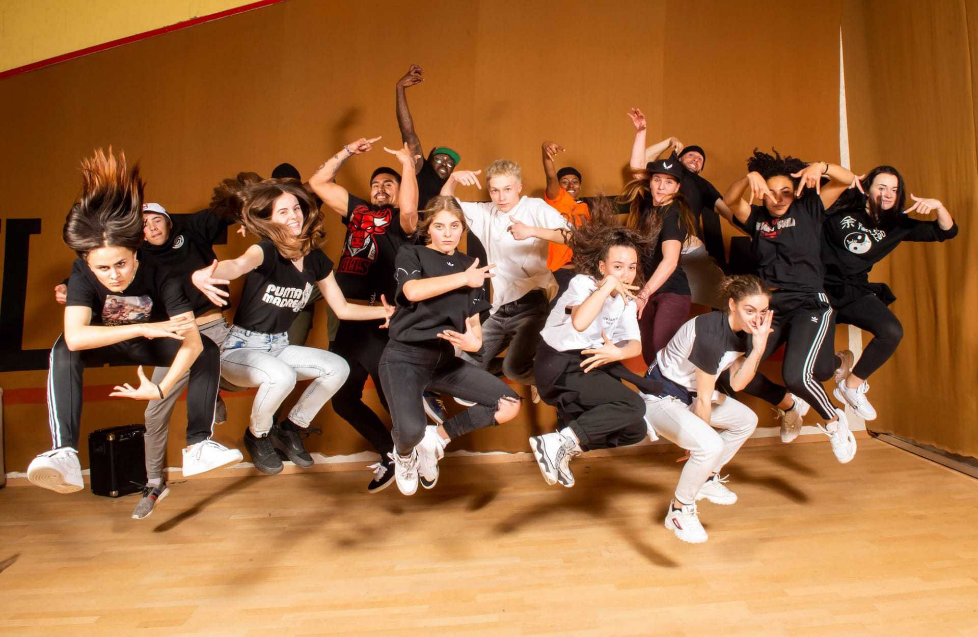 Des battles de krump, danse née dans les années 2000 dans les quartiers pauvres de Los Angeles, sont prévues samedi soir.